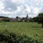 Châteauneuf-Val-de-Bargis se découvre...inutle de chercher le château, il ne subsiste que la motte féodale.